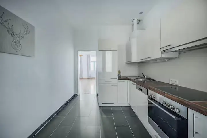 Danube Studio Living Vienna Apartment